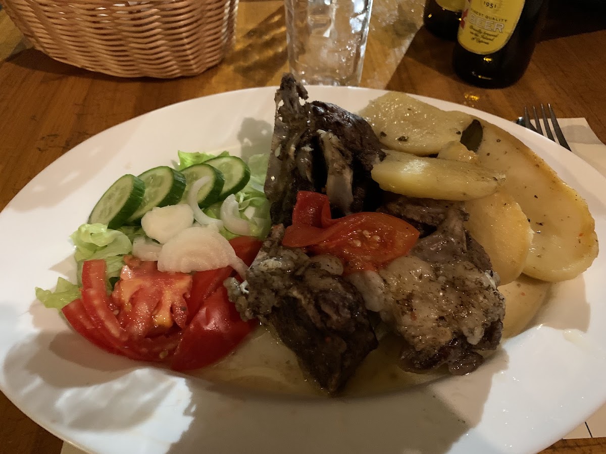 To Ouzadiko Photos 2